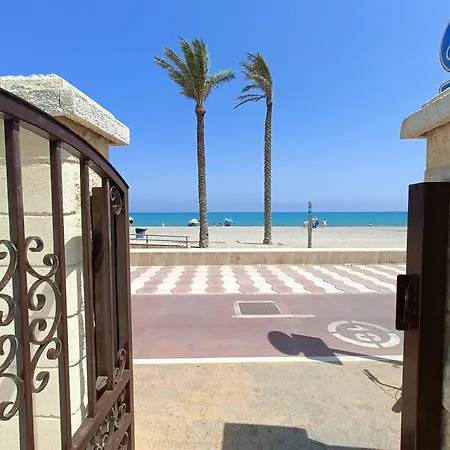 Tropicana Con Salida Directa Al Mar Y Piscina